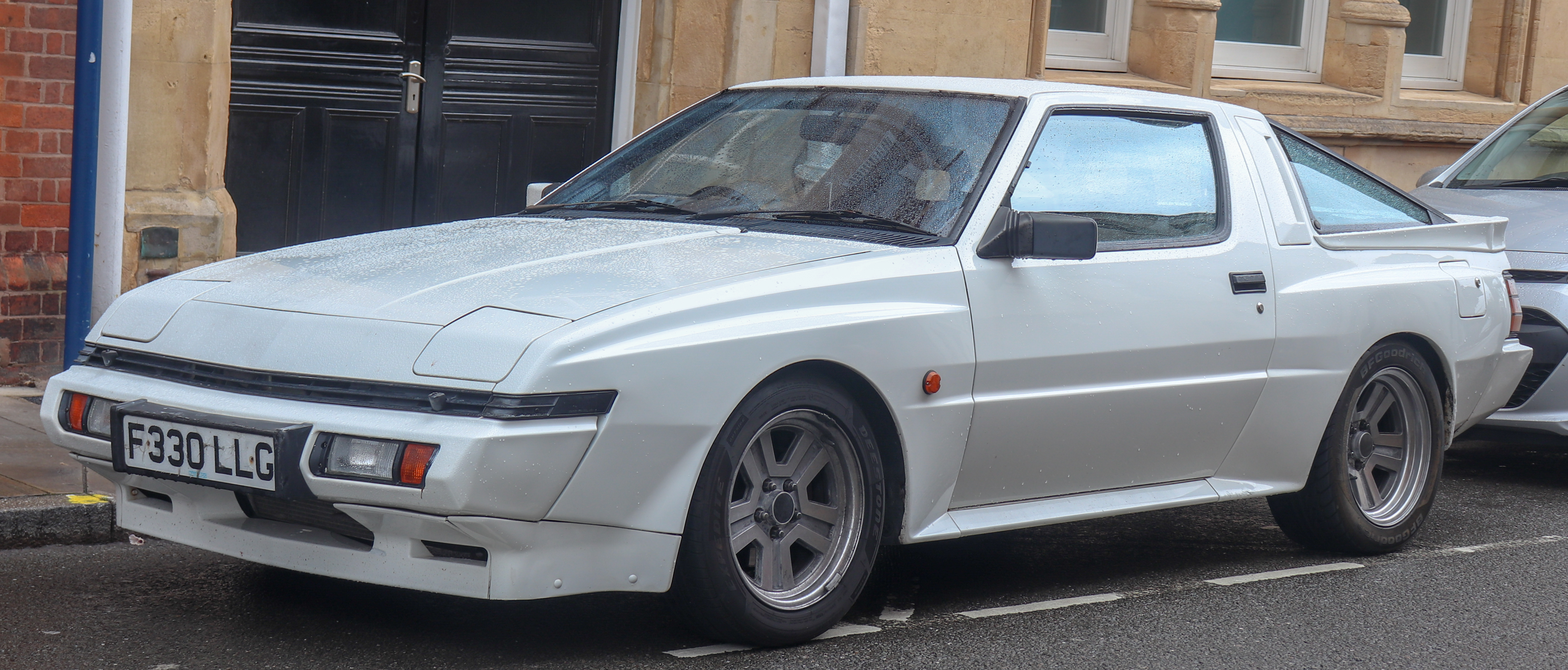 1988_Mitsubishi_Starion_Turbo_2.0_Front_(1)